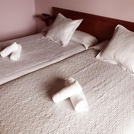 La Casina De Berdayes Guest House Labra Room photo