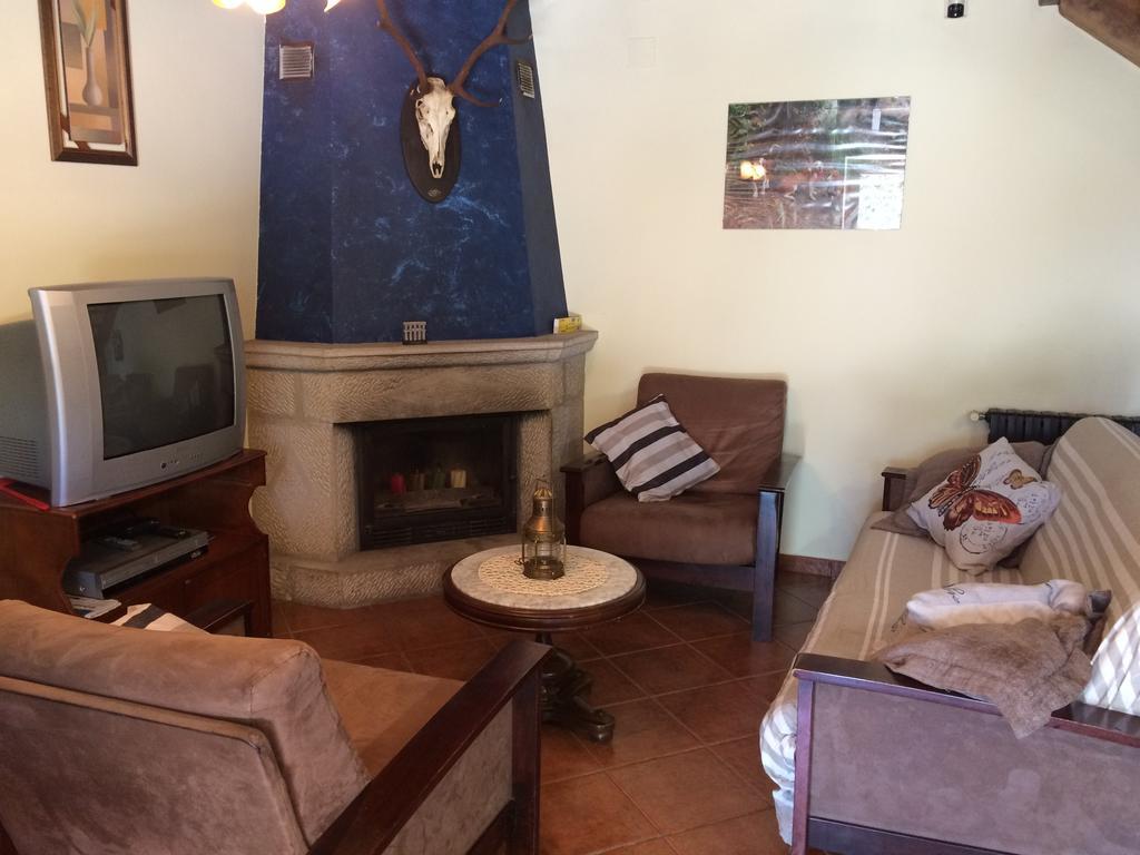 La Casina De Berdayes Guest House Labra Exterior photo