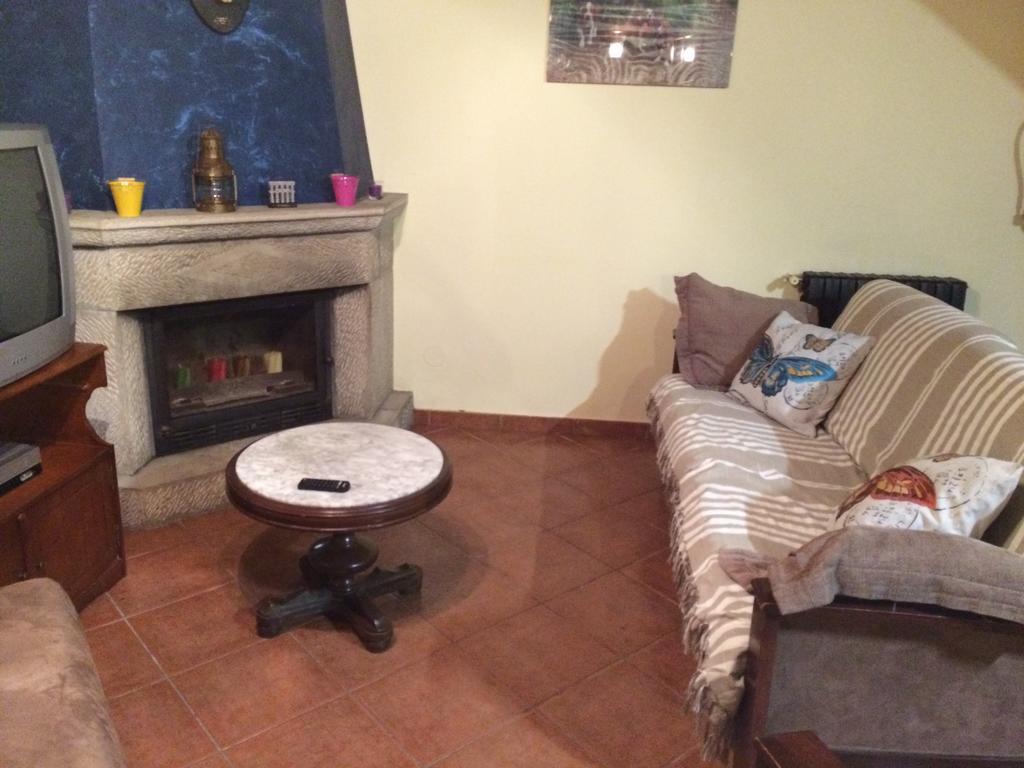La Casina De Berdayes Guest House Labra Exterior photo